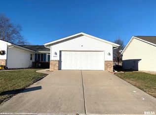 2003 Halifax Dr, Springfield, IL 62703
