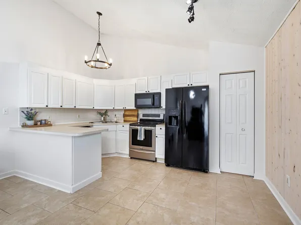 5537 Eagle Lake Drive, Palm Beach Gardens, FL 33418