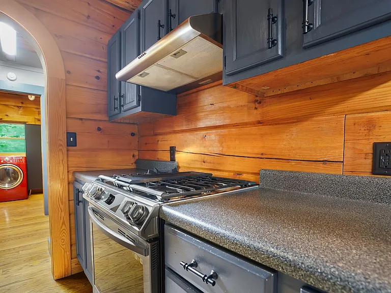 3770 Baxter Rd — Photo 15