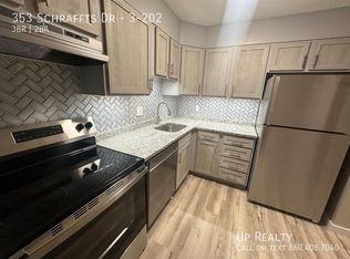 353 Schraffts Dr #3-202, Waterbury, CT 06705