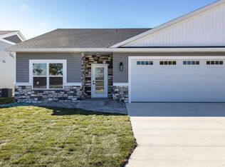 7619 Cole Ln, Midland, MI 48642