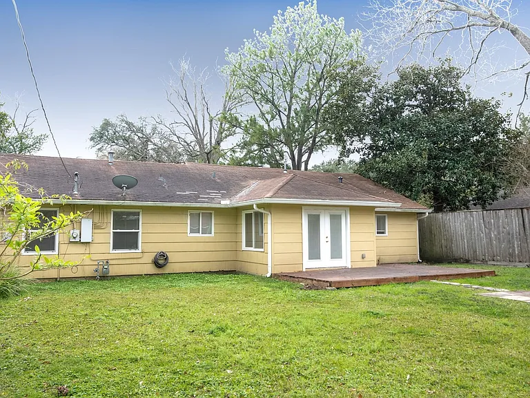 9718 Pine Lake Dr — Photo 29