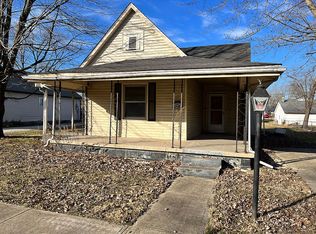 216 W Jefferson St, Shelburn, IN 47879