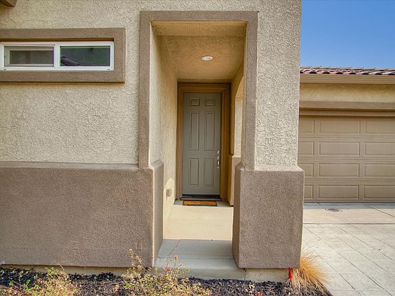 5th image of 810 Grace Dr