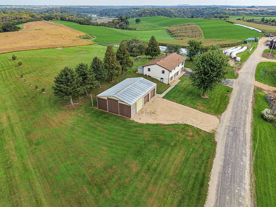 1st image of 3677 Tower Ln