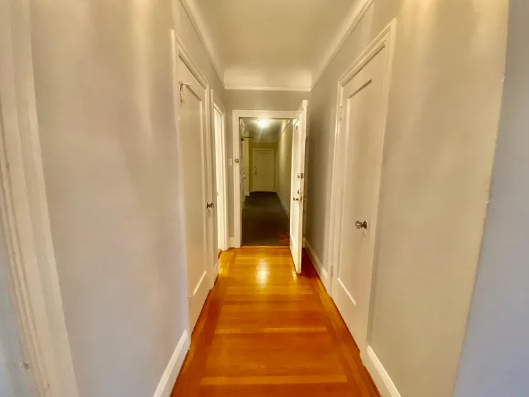 2815 Filbert St #204 — Photo 20