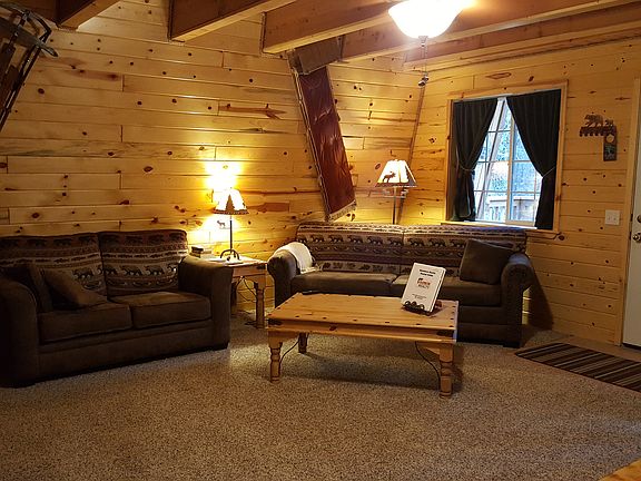 3rd image of 4127 Henderson Ln