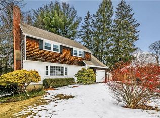 72 Plainfield Dr, Waterbury, CT 06708