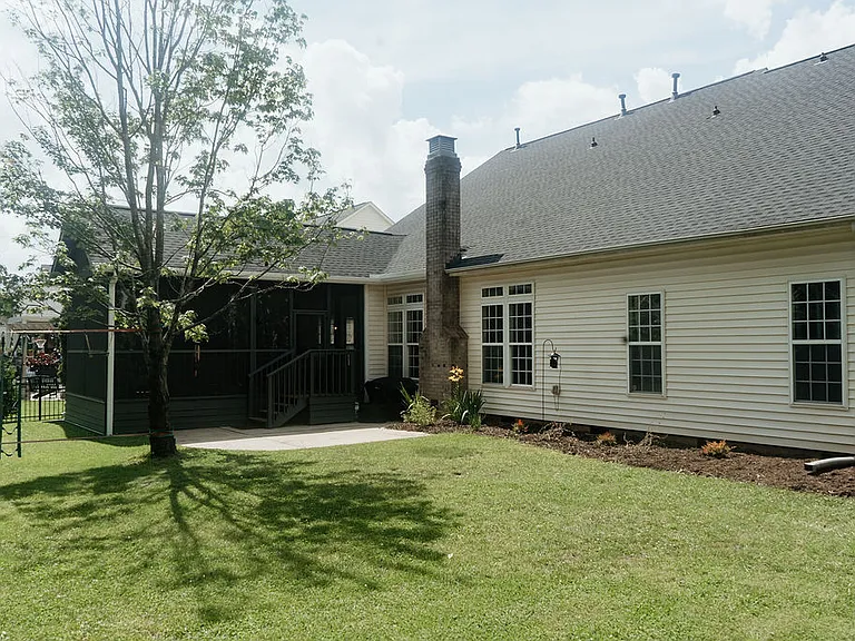 6910 Augustine Way — Photo 27