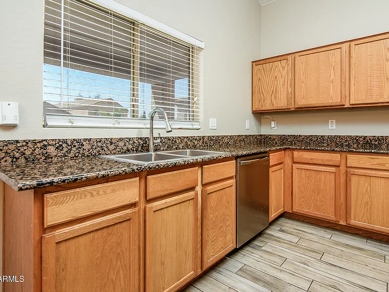 43395 W Wild Horse Trl — Photo 14