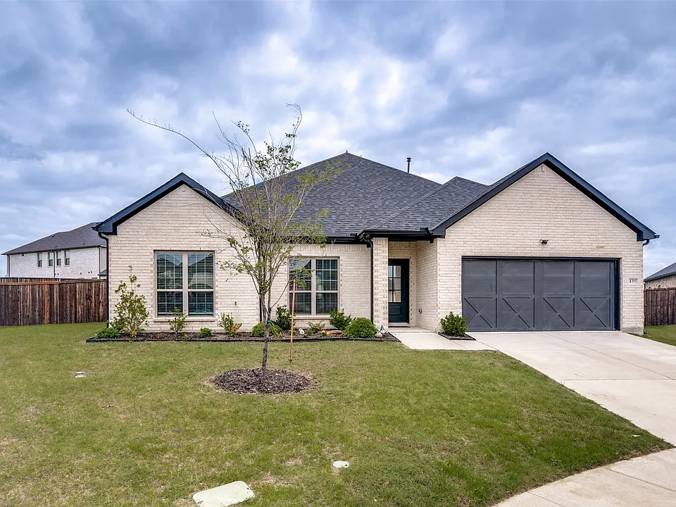 439 Cyprus Grove Dr