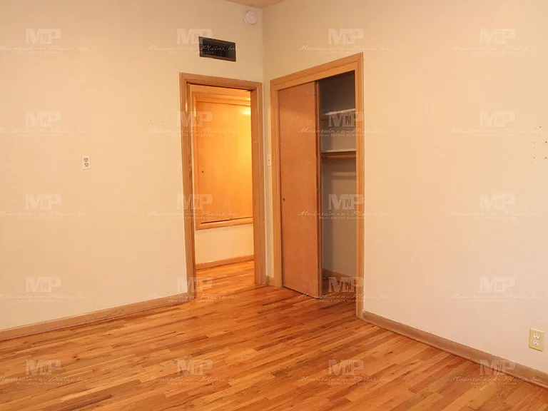 523 S Grant Ave — Photo 7