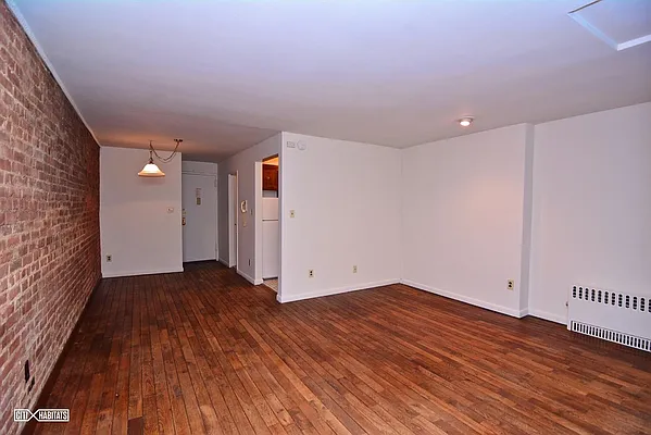 Rented by Citi Habitats | media 10