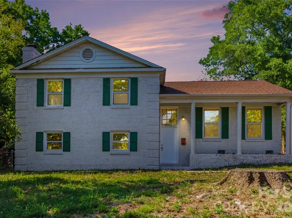 5439 Kerry Ln, Charlotte, NC 28215