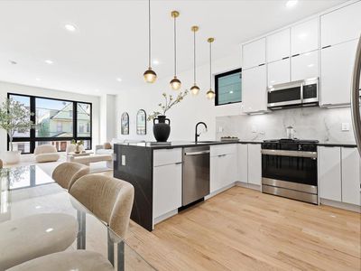 16 Dwight St #1, Jersey City, NJ, 07305