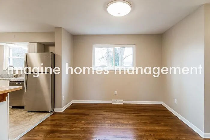 5 bed, 3.0 bath, 1700 sqft, $2,829 — Photo 4