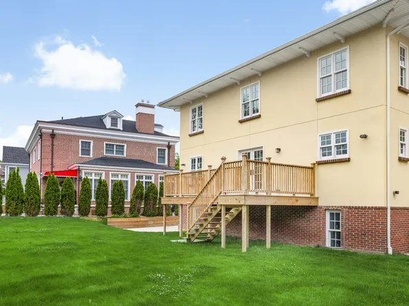 233-25 38th Drive image 7 of 24