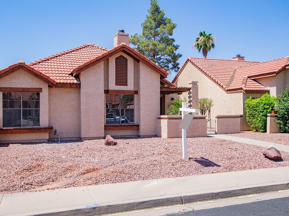 1st image of 1910 E Velvet Dr