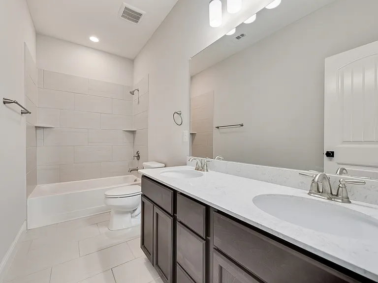 9814 Gristmill Ln — Photo 24