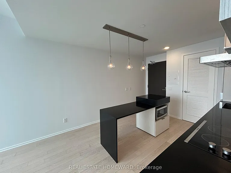 16 Bonnycastle St #3907 — Photo 3