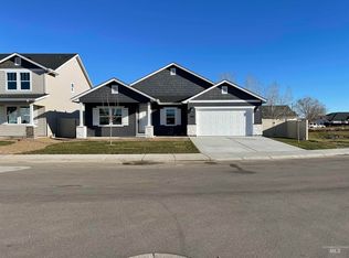 1596 SW Silverstone Ave, Mountain Home, ID 83647