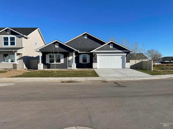 1596 SW Silverstone Ave, Mountain Home, ID 83647