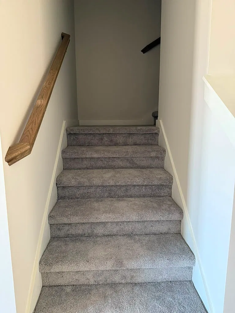 4 bed, 2042 sqft, $2,199 — Photo 3
