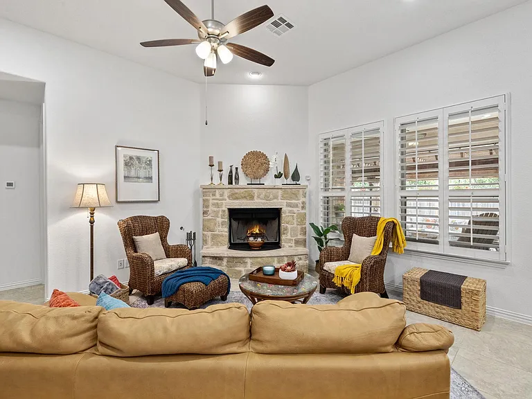 3824 Ashbury Rd — Photo 5