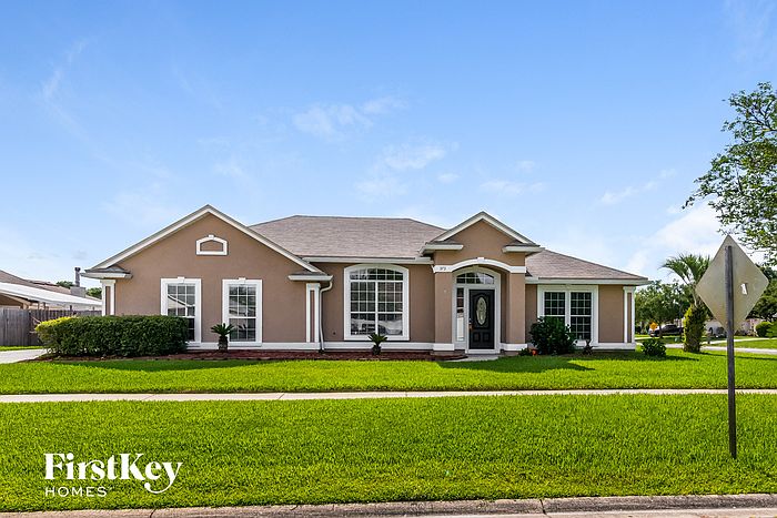1st image of 373 Island View Cir