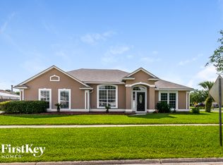 373 Island View Cir, Orange Park, FL 32073