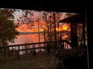 318 Pebble Beach Dr, Eufaula, AL 36027