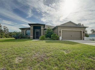 713 Zendor Ave, Fort Myers, FL 33913