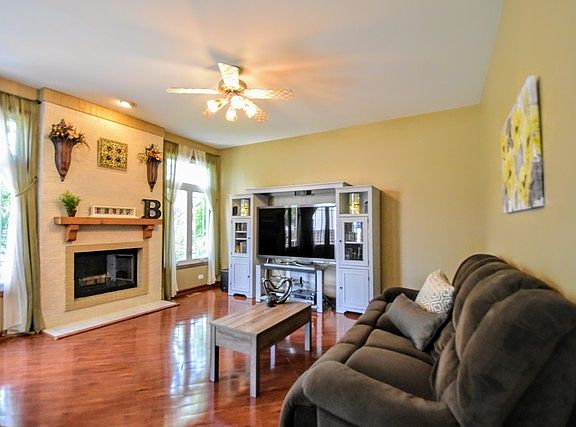 4th image of 1790 Belle Haven Dr