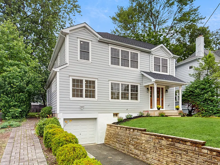 161 Myrtle Ave — Photo 40