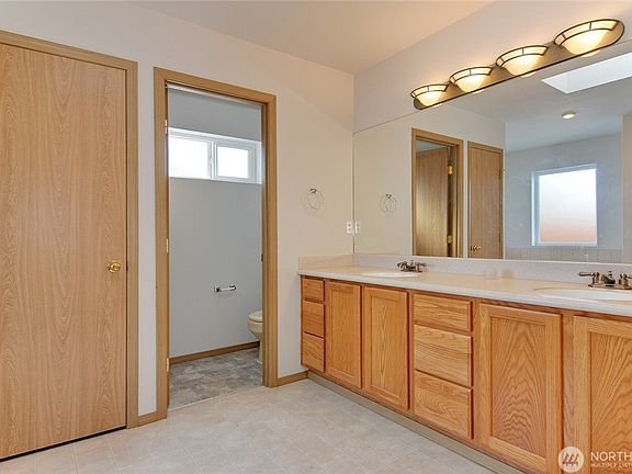 5th image of 9812 55th Ave S