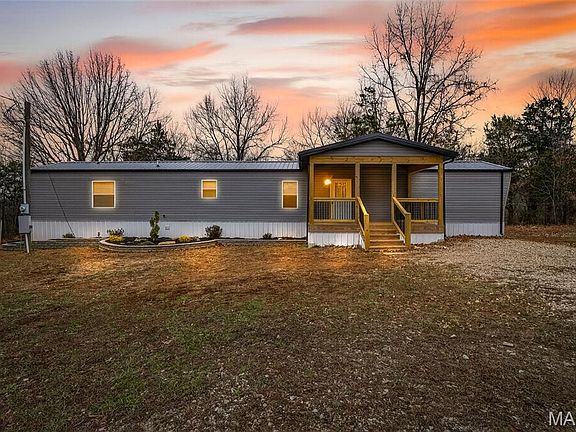 2nd image of 10113 Camden Dr