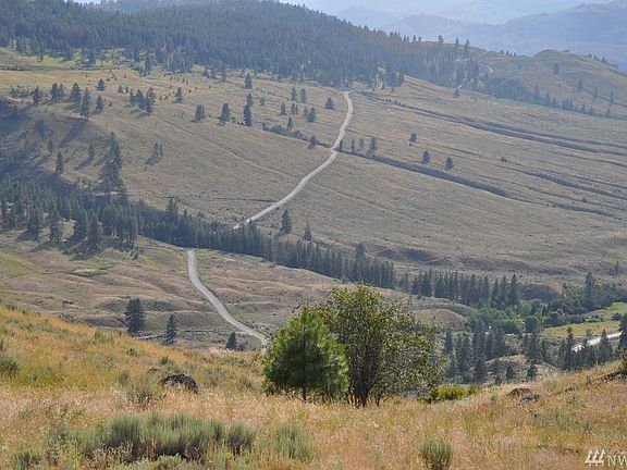 4th image of W Corral Dr