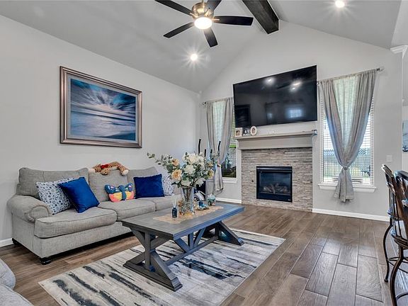 4th image of 5512 Carmel Creek Dr