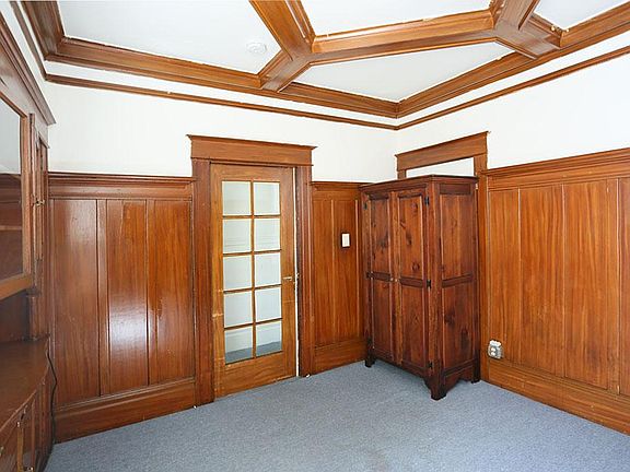 2nd image of 730 Green St