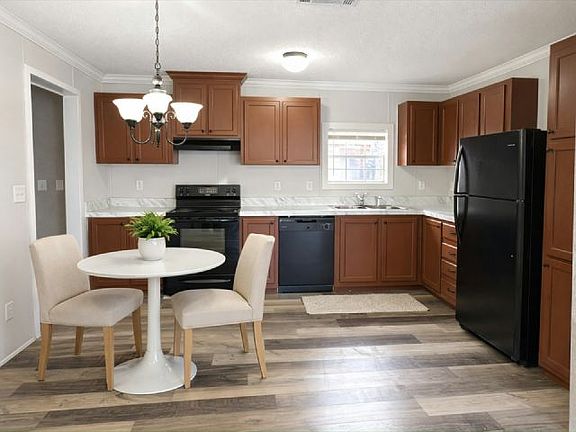 3rd image of 4807 Barbara Rd #162