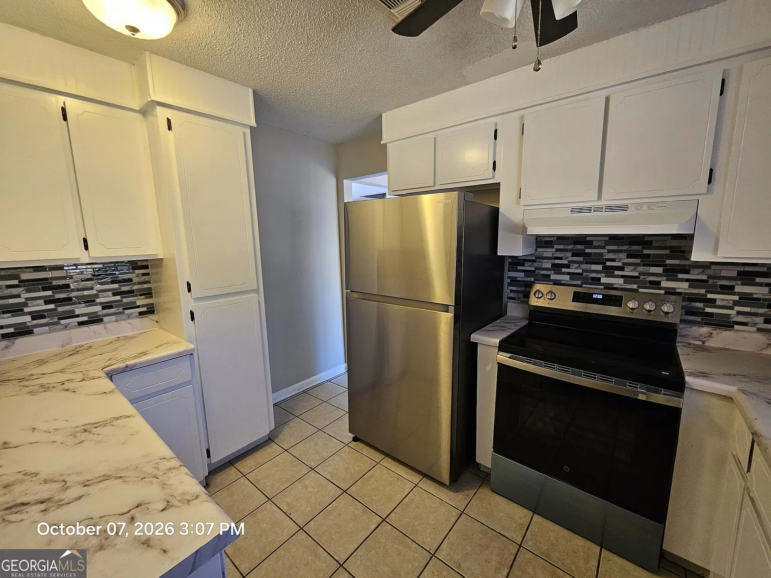 4 bed, 2.0 bath, 1964 sqft, $1,650 — Photo 3