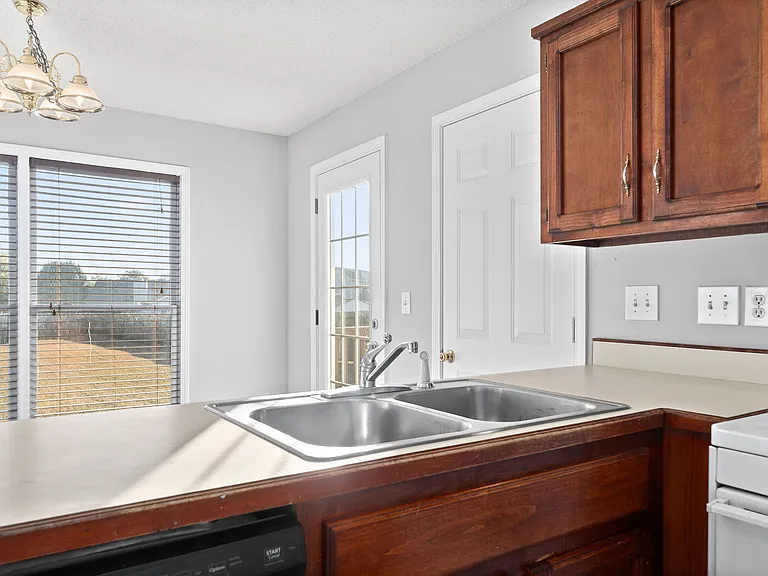 3737 Heather Dr — Photo 21
