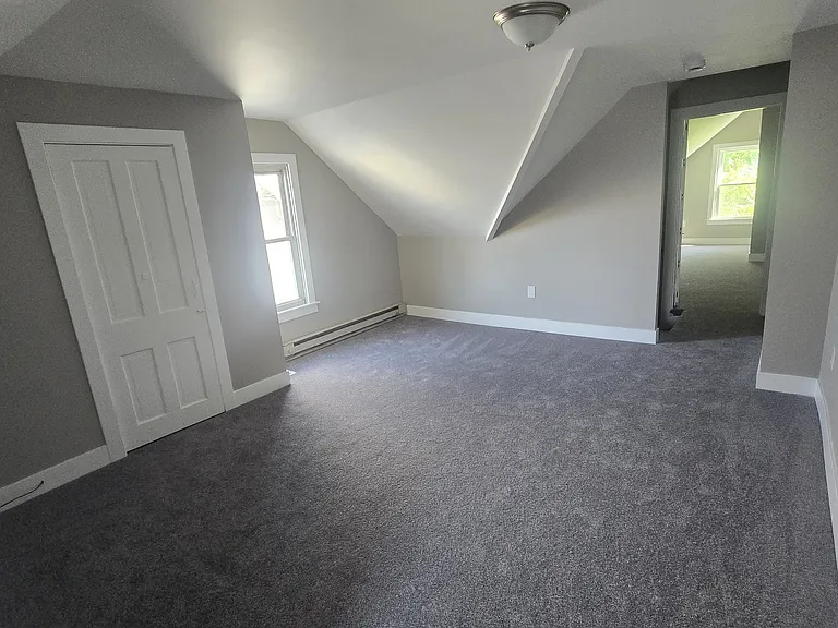 292 Washington St — Photo 10