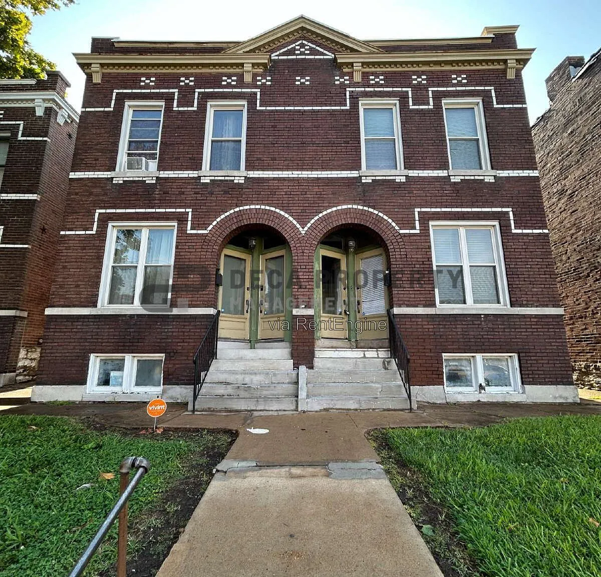 3 bed, 2.5 bath, 1870 sqft, $1,435 — Photo 1
