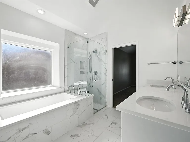 1100 Timberline Ln — Photo 10
