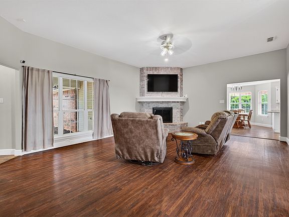 3rd image of 5333 Willow Ridge Rd