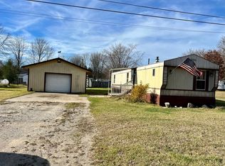 7063 S 88th Ave, Rothbury, MI 49452