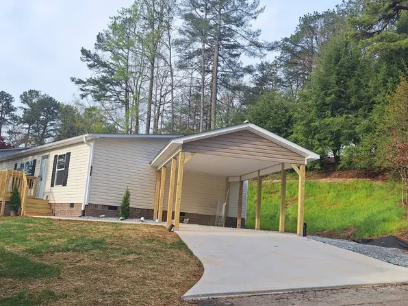 429 W Sunshine Cir, Hendersonville, NC 28792