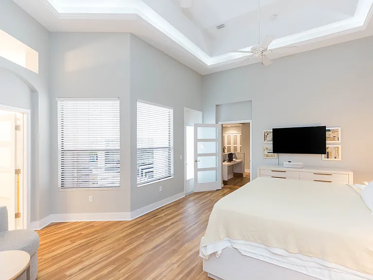 2020 W Dekle Ave #C — Photo 33