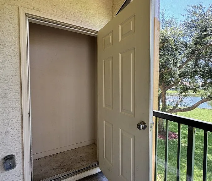11530 Villa Grand #1121 — Photo 37